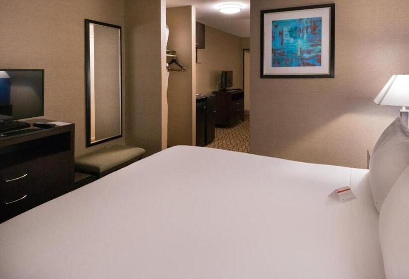 Люкс Кровать Кинг, Holiday Inn Express & Suites Pasadena   Los Angeles, An Ihg