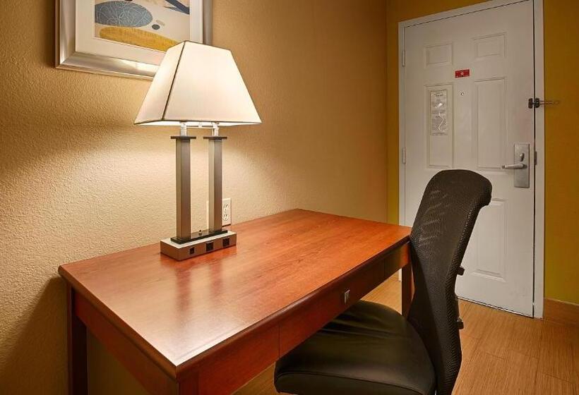 Номер Стандарт, Best Western Plus Fresno Inn