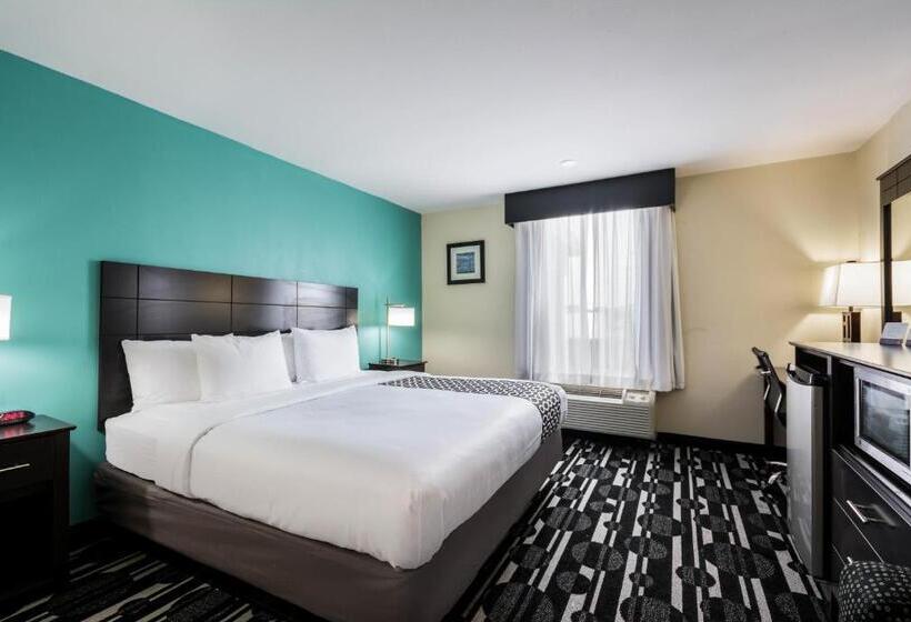 اتاق استاندارد با تخت بزرگ, Bricktown Hotel & Extended Stay