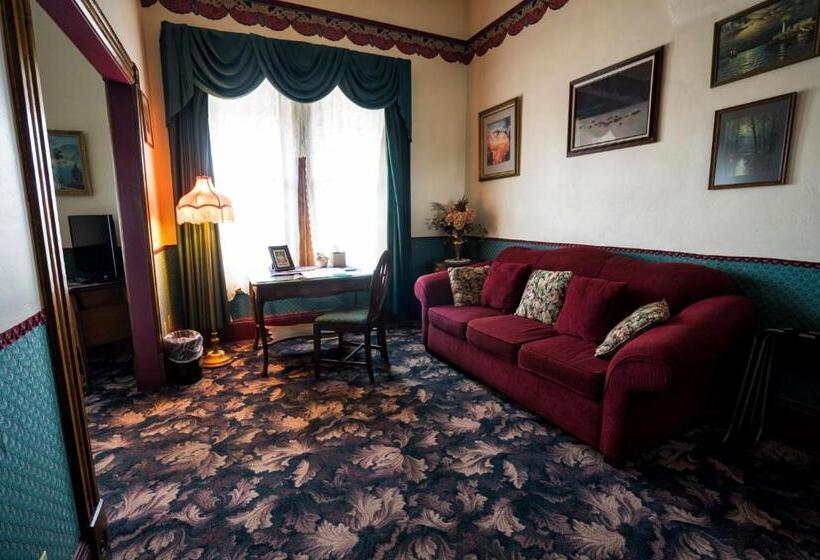 Номер Deluxe, Red Garter Inn