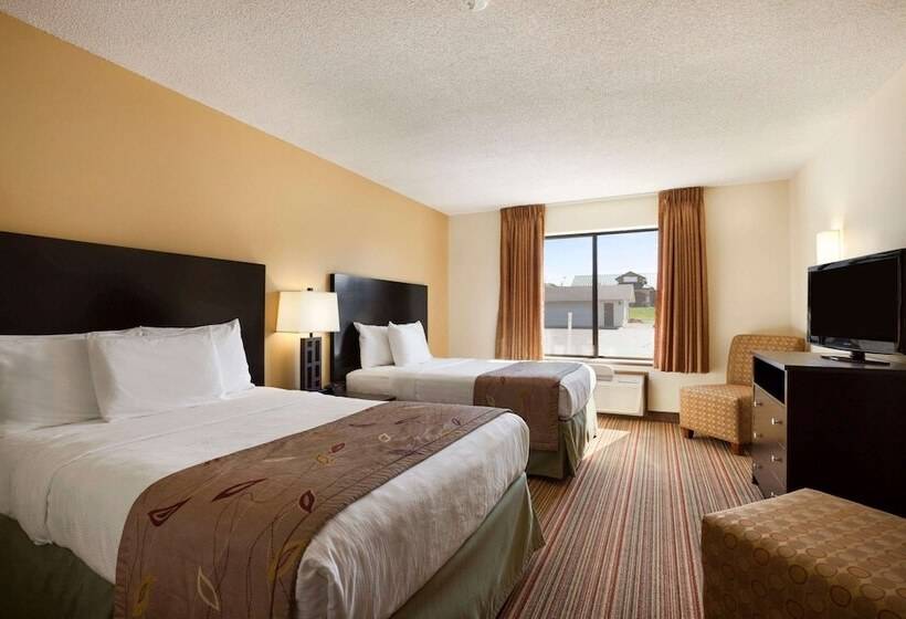 Номер Deluxe, Ramada By Wyndham Wisconsin Dells I 90