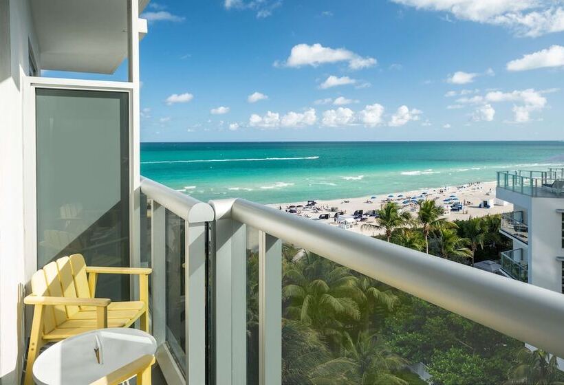Номер Стандарт Двуспальная Кровать Вид на Море, Andaz Miami Beach, By Hyatt