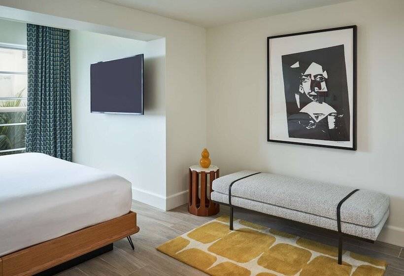 Люкс Deluxe Вид на Море, Andaz Miami Beach, By Hyatt