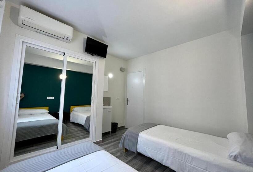 Habitación Estándar, New Click & Room