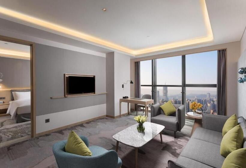 سوییت لوکس, Holiday Inn Guiyang City Center, An Ihg