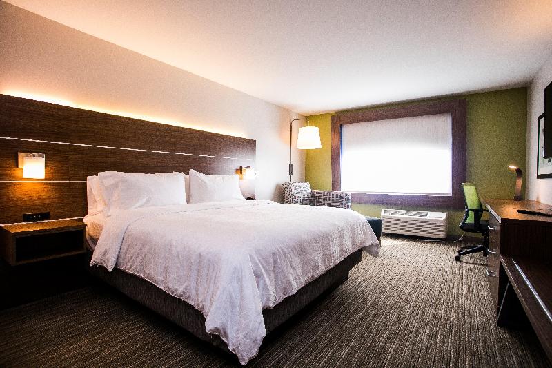 Номер Стандарт Адаптированный для Инвалидов, Holiday Inn Express & Suites Rehoboth Beach, An Ihg
