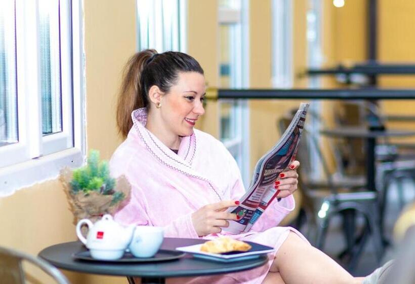 اتاق استاندارد با بالکن, Timeout Heritage Hotel Zagreb