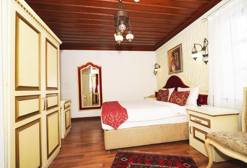 اتاق لوکس با تخت بزرگ, Cicerone Lodge