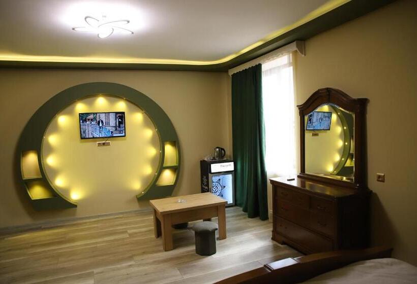 اتاق لوکس, Gold