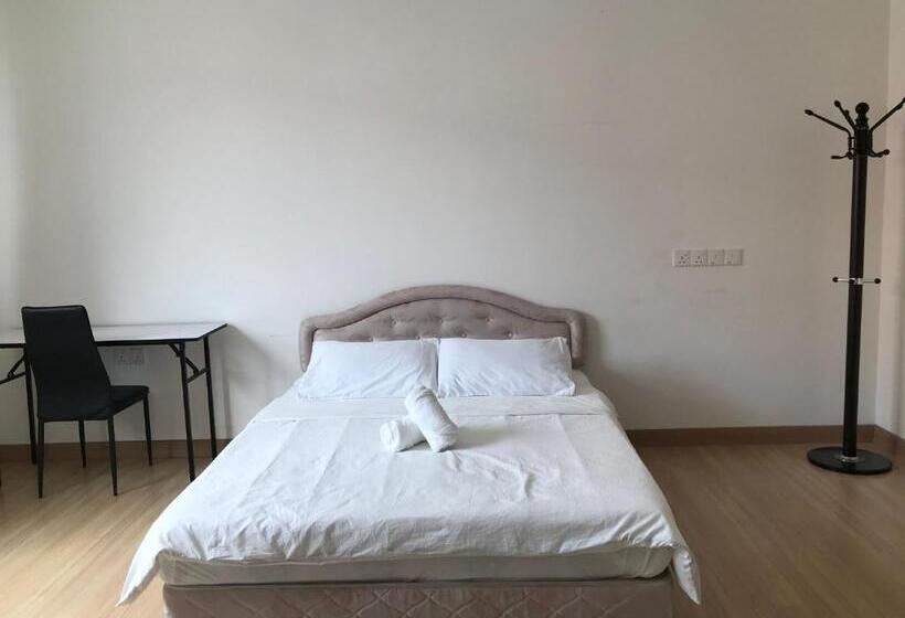 Номер Стандарт, Island Hostel