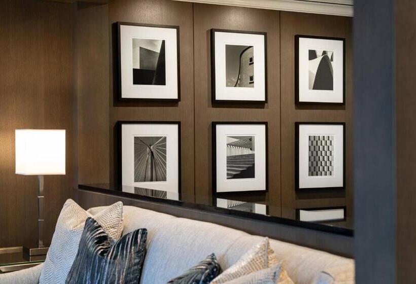 Номер Клуб, The Ritzcarlton, St. Louis