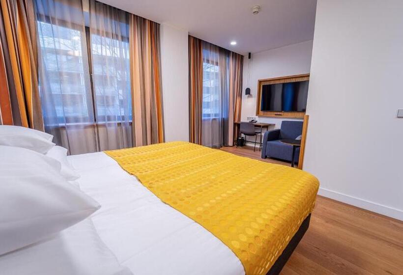 اتاق لوکس, Hestia Hotel Kentmanni