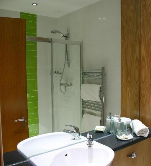 اتاق استاندارد, Brennan Court Guest Accommodation