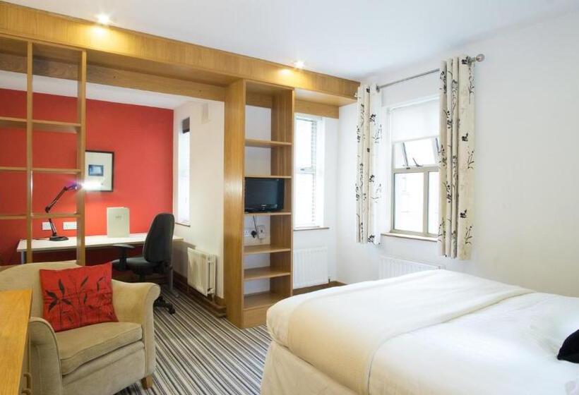 اتاق استاندارد, Brennan Court Guest Accommodation