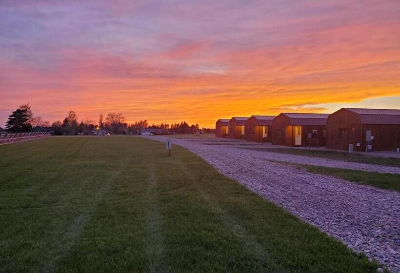 اتاق استاندارد, Glacier Acres Guest Ranch