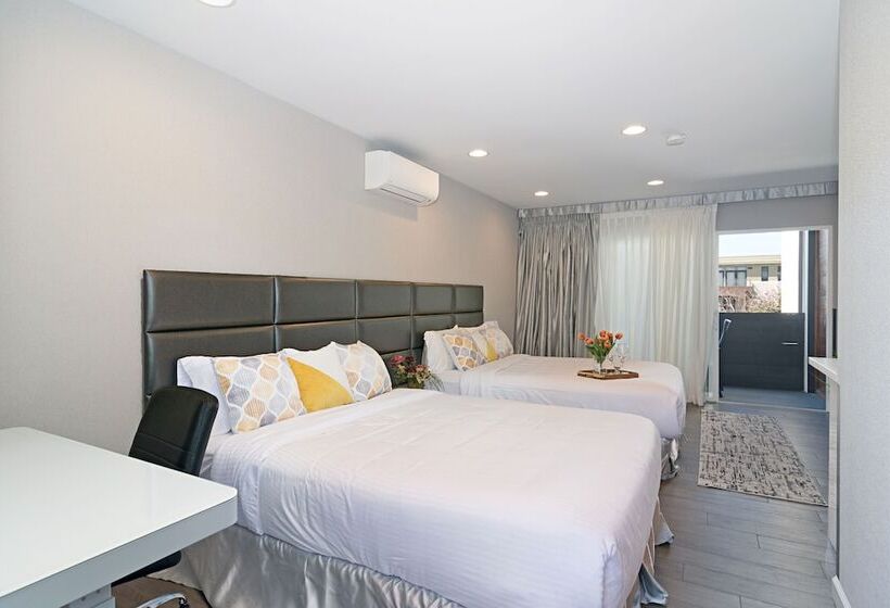 스탠다드 룸 퀸사이즈 침대, Sands Of La Jolla