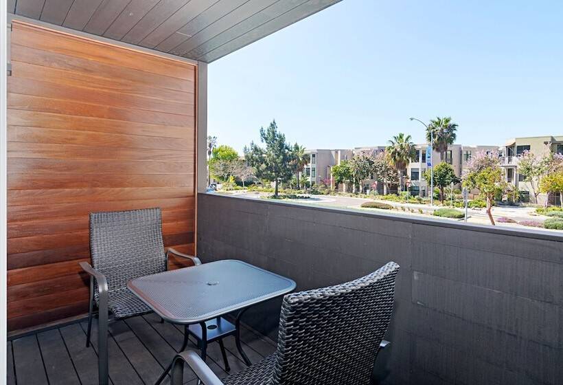스탠다드 룸 퀸사이즈 침대, Sands Of La Jolla