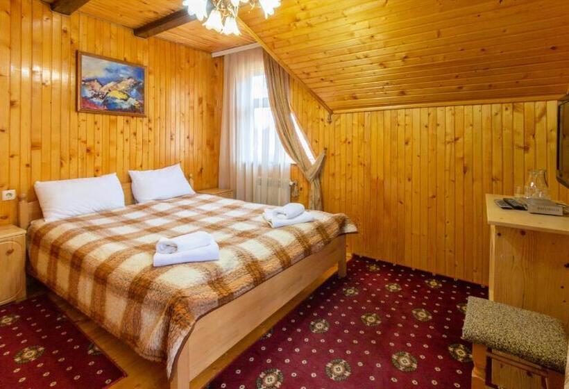 اتاق استاندارد, у мар яни і назара