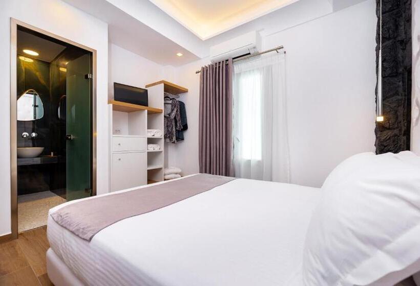 اتاق لوکس, Deluxe Hotel Santorini
