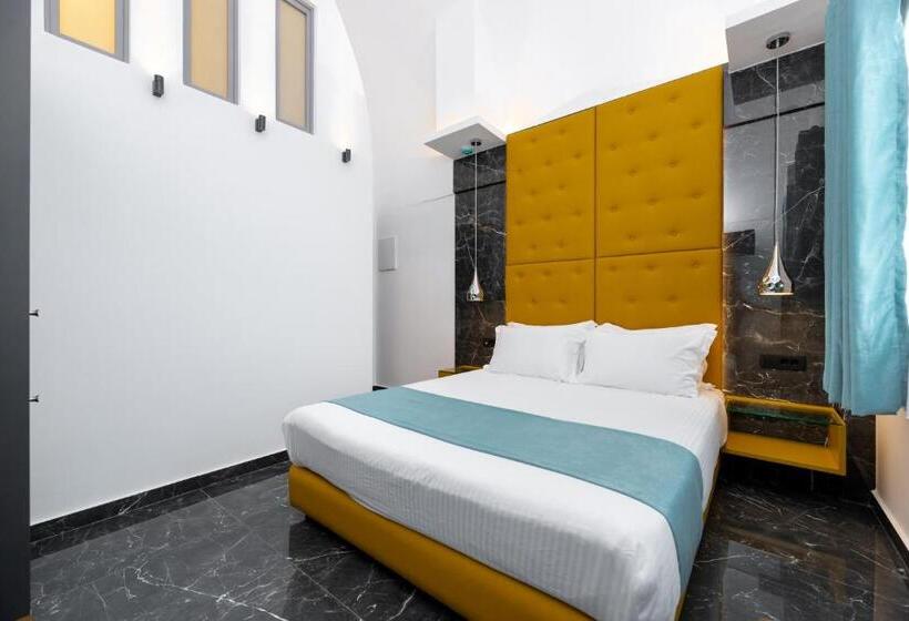 اتاق اجرایی با چشم‌انداز دریا, Deluxe Hotel Santorini