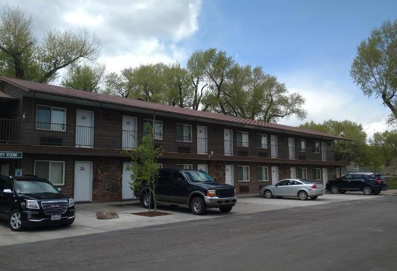 Номер Deluxe, Stagecoach Inn & Suites