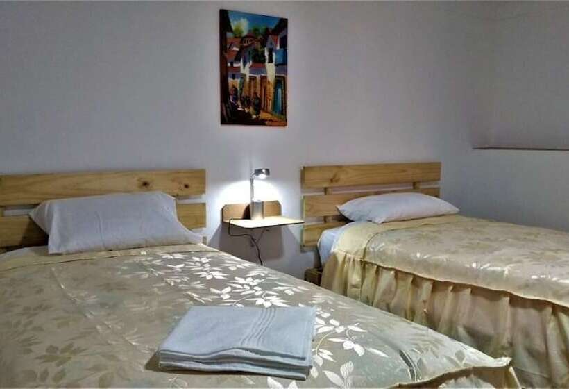 اتاق استاندارد, Anais Y Nicolas Hostel