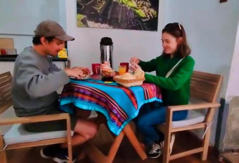 اتاق استاندارد یک نفره, Anais Y Nicolas Hostel
