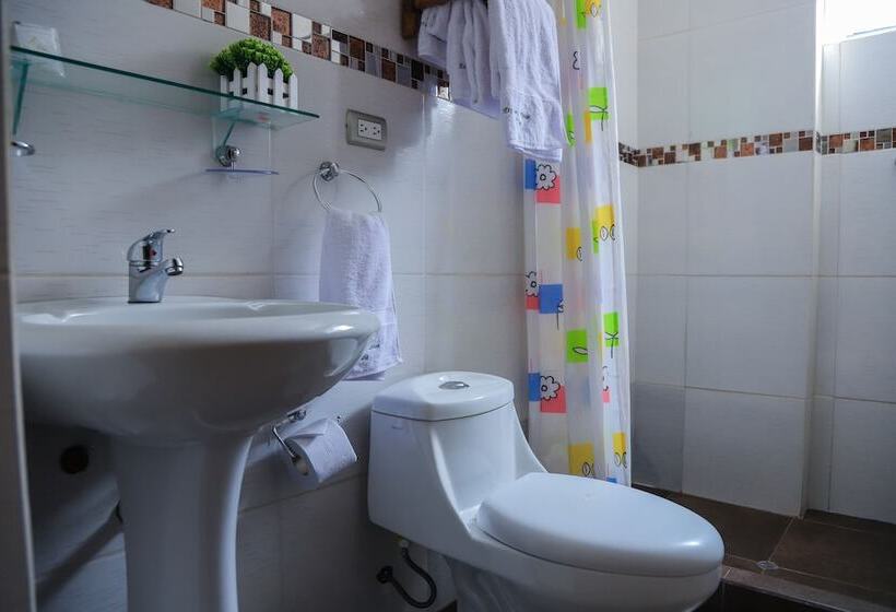 اتاق استاندارد, Hostal Dreams House
