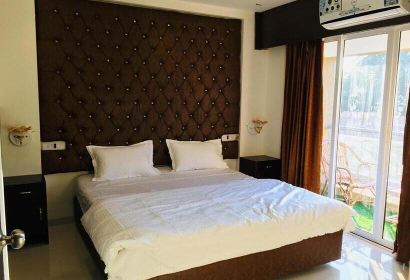 سوییت خانوادگی, Kesinovo Suites