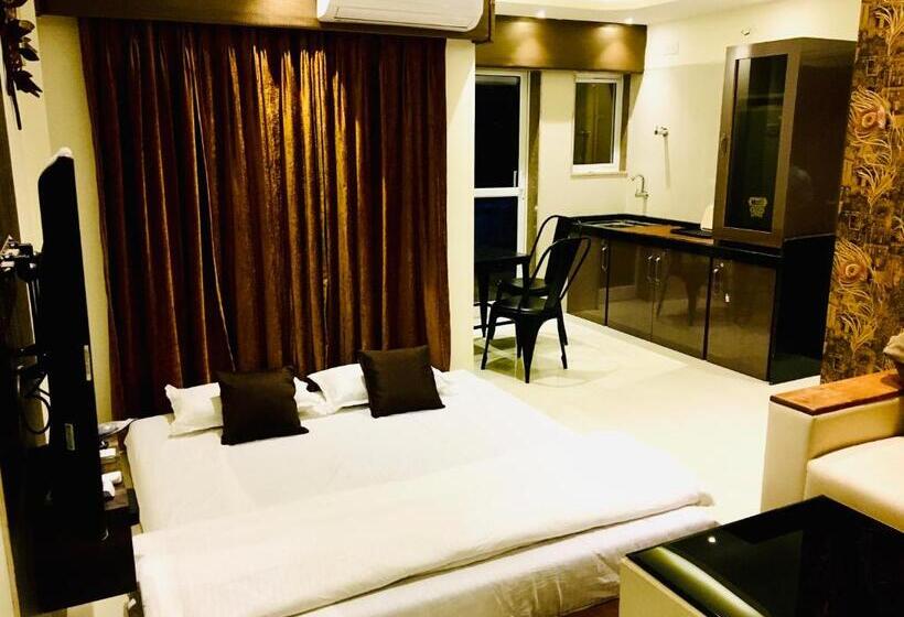سوییت خانوادگی, Kesinovo Suites