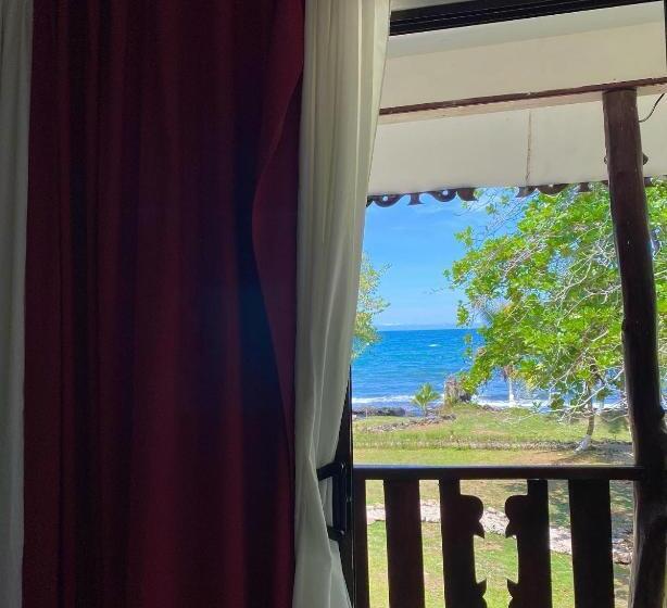 اتاق لوکس با بالکن و چشم‌انداز دریا, Ocean View Lodge