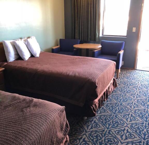 스탠다드 룸 더블 침대 2개, Sumner Motor Inn