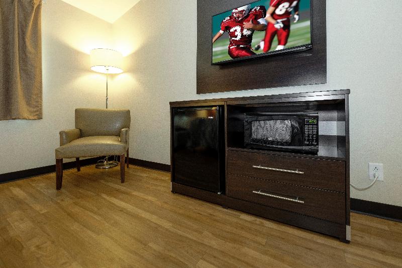 Номер Superior Кровать Кинг, Red Roof Inn Vermillion  U Of South Dakota