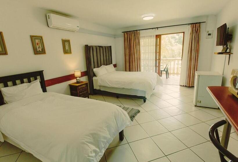 Номер Deluxe с Балконом, Golden Candle Guest House