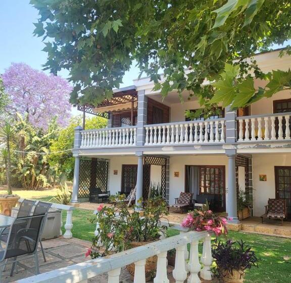 Номер Deluxe, Golden Candle Guest House