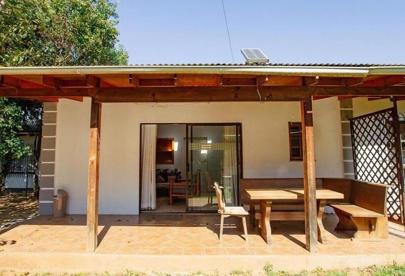Апартаменты 1 Спальня Вид на Сад, Golden Candle Guest House