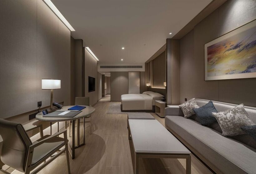 Студия Deluxe, Doubletree By Hilton Shenzhen Nanshan Hotel & Residences