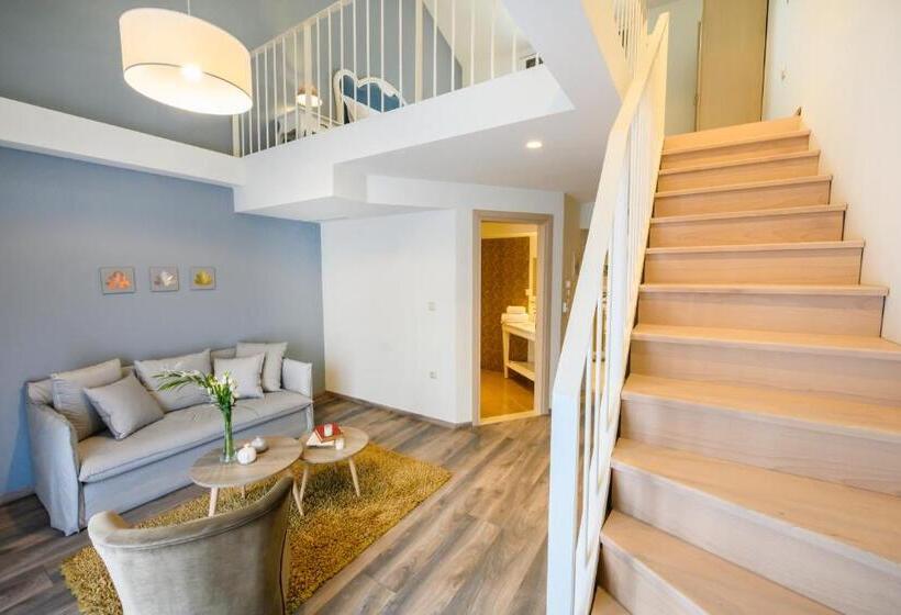 سوییت دوبلکس, Emerald Suites