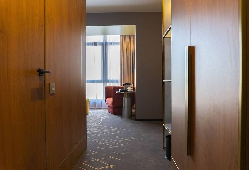 Номер Deluxe, Mercure Blagoveshchensk