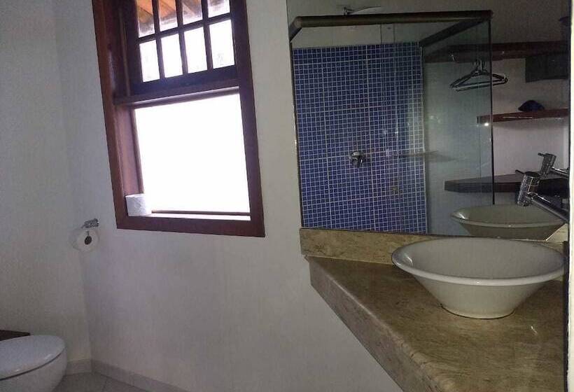 اتاق استاندارد با بالکن و چشم‌انداز دریا, Pousada Bahia Boa