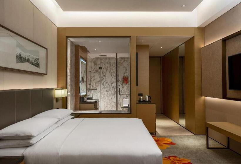 도시전망 디럭스룸 킹침대, Sheraton Beijing Lize
