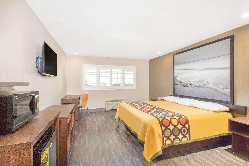 Стандартный Номер Кровать Кинг, Super 8 By Wyndham National City Chula Vista