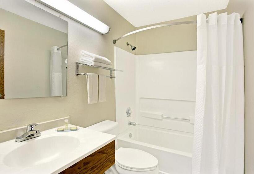 Номер Стандарт, Super 8 By Wyndham Newport News/jefferson Ave