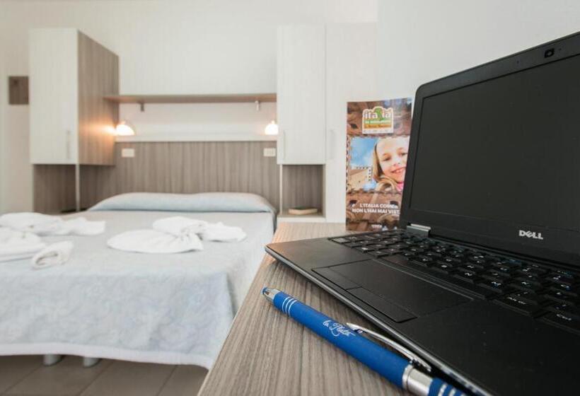 غرفة قياسية ثلاثية, La Plata Hotel   Con Piscina