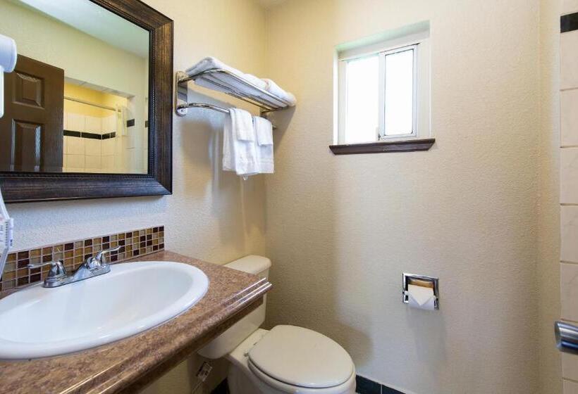 스탠다드 룸, Travelodge By Wyndham Merced Yosemite