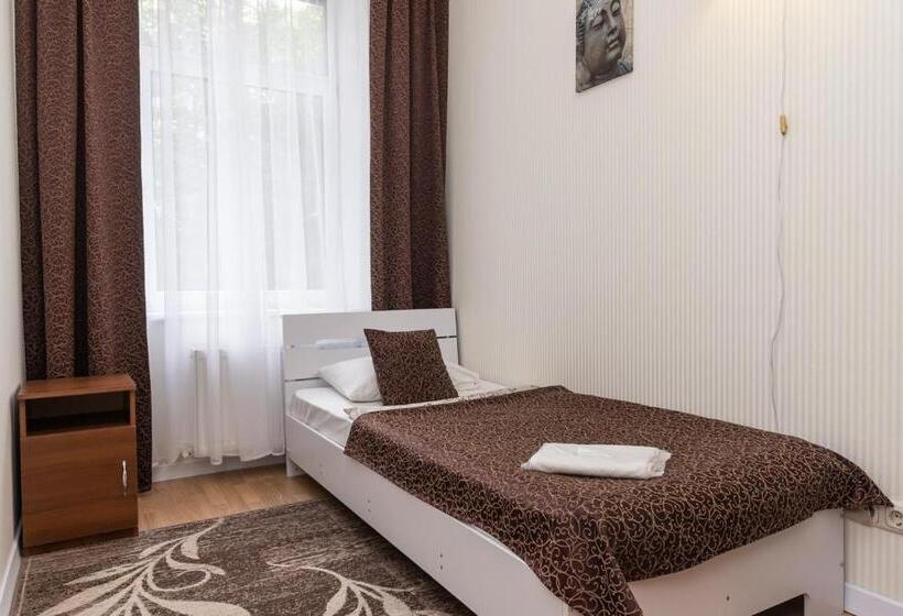 اتاق استاندارد یک تخته با بالکن, Mini Hotel Guest Residence