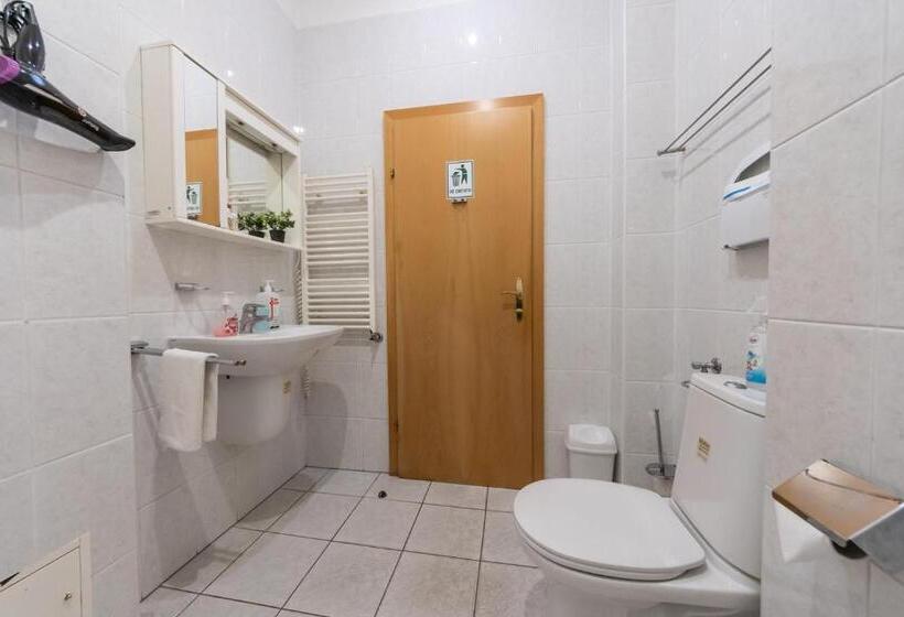 اتاق استاندارد با بالکن, Mini Hotel Guest Residence