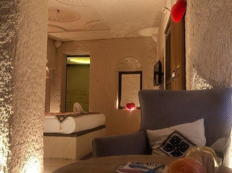 اتاق لوکس, Corner In Cappadocia