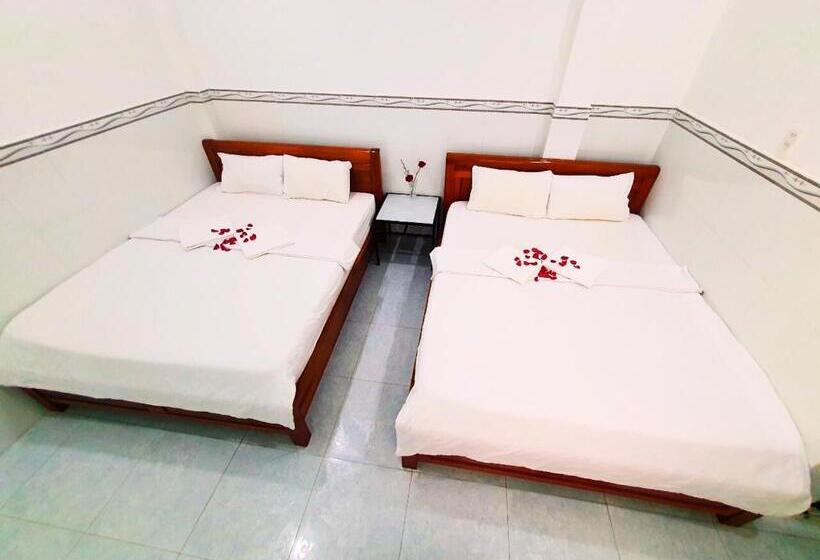 اتاق استاندارد چهار تخته, Tai Tri Guest House