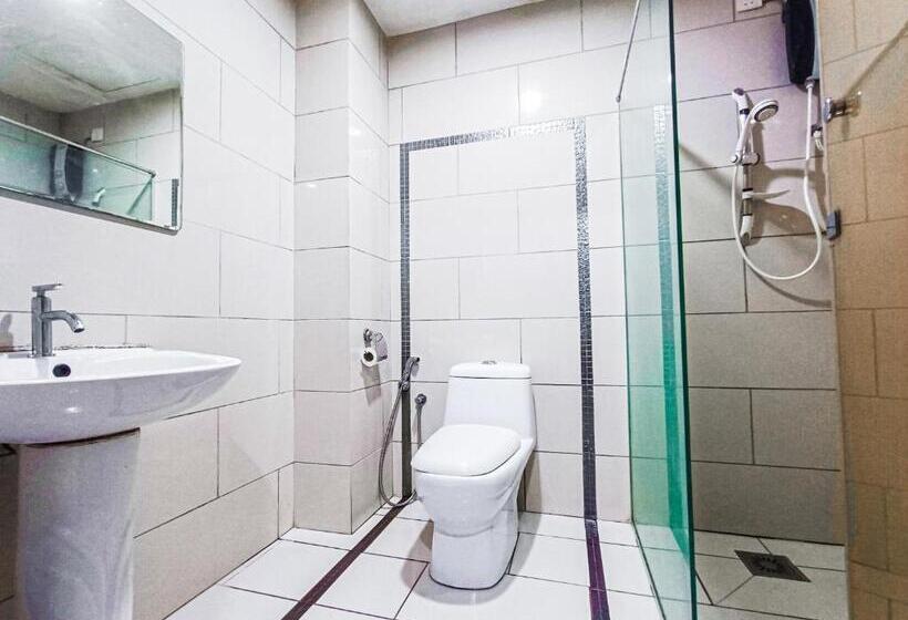 اتاق استاندارد یک نفره, First Residence Hotel By Rvh